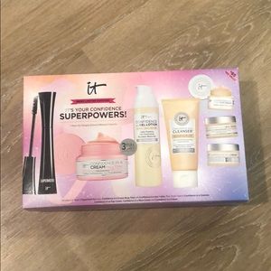 It’s Your Confidence Superpowers! It Cosmetics